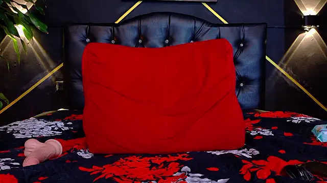 serena_kournikova Adlı Modelin Canlı XXX Sohbeti