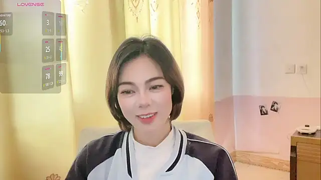 Linda-LL Show Webcam