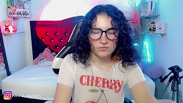Ninna_ravenn Adlı Modelin Canlı XXX Sohbeti