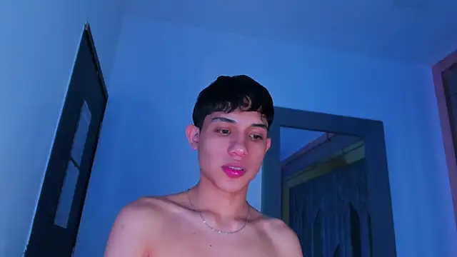 Sebax_Young 在線直播表演