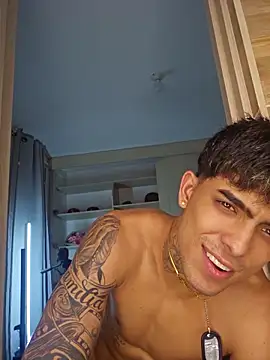 miguel_aguirre_ Adlı Modelin Web Kamerası Şovu