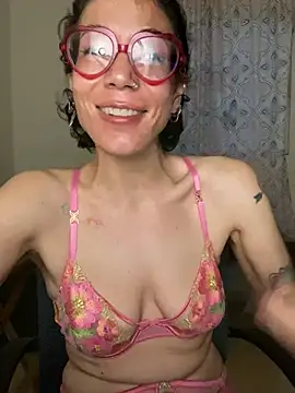 JeanneDuval8888 Show in webcam