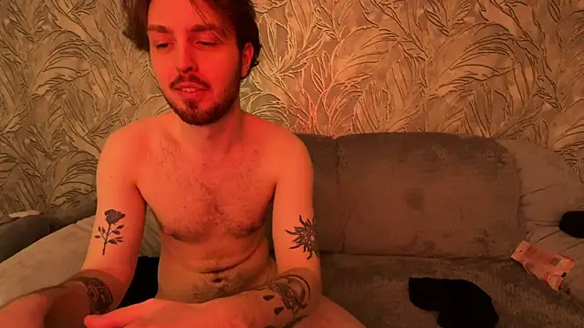 LunaWithAdrianのライブXXXチャット