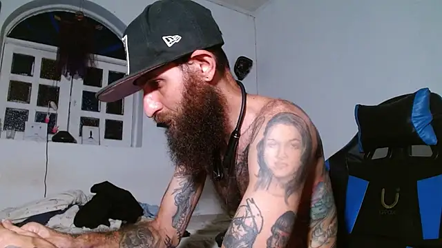 Webkamerová show Tatted21xxx