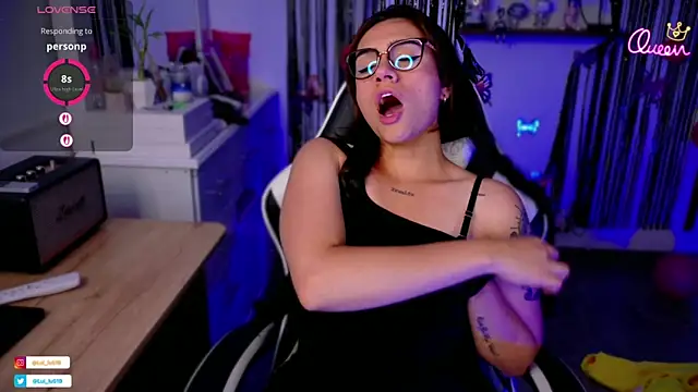 دردشة ImLui_lu الجنسية المباشرة