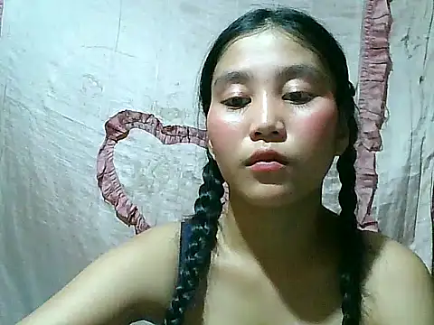 SexyAsianPussy4u webkamerás műsora