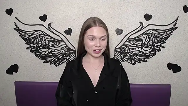 LaraPika live XXX chat