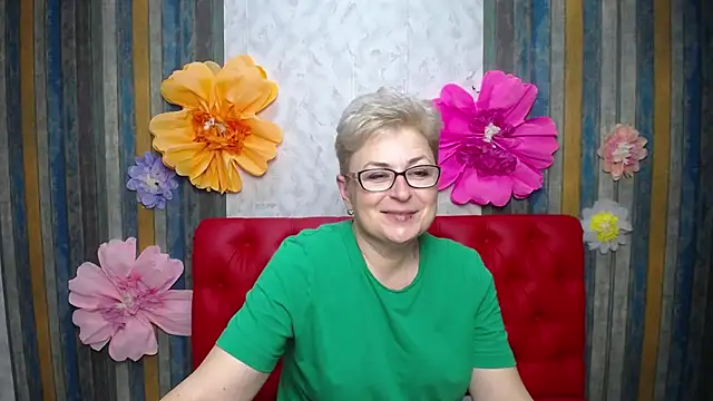 Pokazy przed kamerką – EmiliaGree