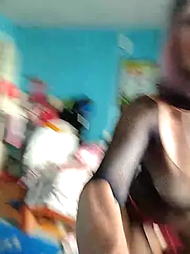 Eliza_Wendy live XXX chat