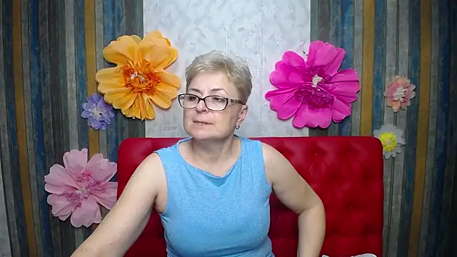 دردشة EmiliaGree الجنسية المباشرة