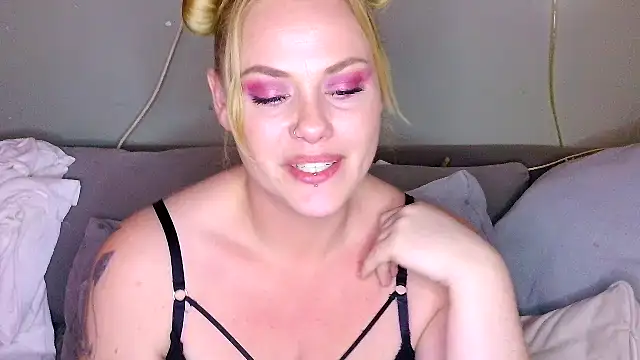 sweetsinzz webcam show