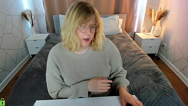 luna_c0ra – Live XXX-chat