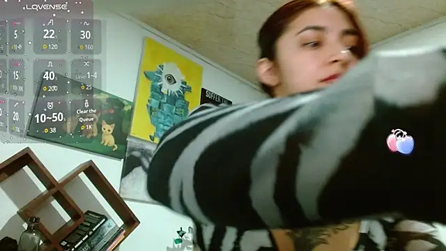 ZoeBakers_ – Live XXX-chat