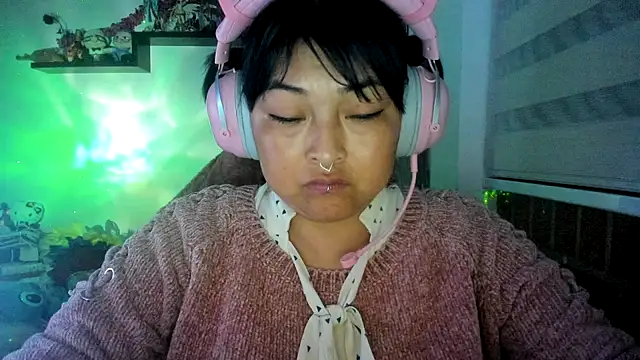 Shaddycute_ Adlı Modelin Canlı XXX Sohbeti