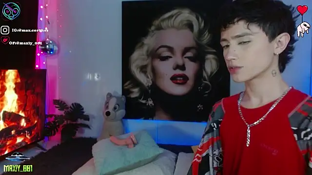 maxiy_001's Live XXX Chat