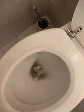 ptrz990's Live XXX Chat