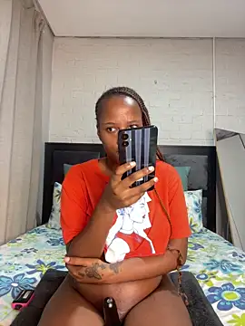 SexySiren21 Adlı Modelin Canlı XXX Sohbeti