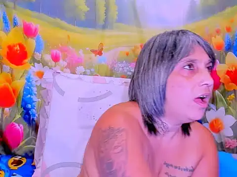 indianroxy live XXX chat