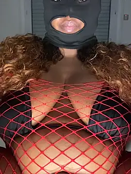 Bonyka_ live XXX chat