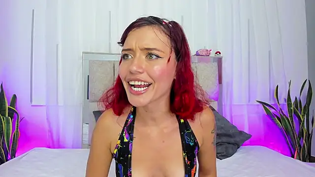 Show de Cherry_Scarlet_ na webcam