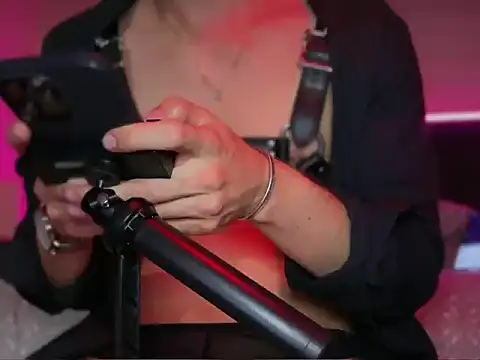 mcklister_kinky_feets Live XXX-Chat