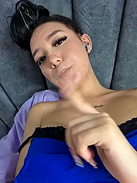 Онлайн чат XXX alaia_princess