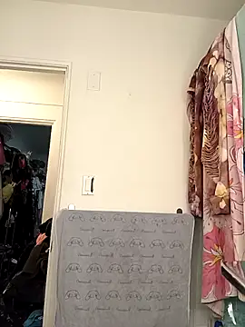 Chat XXX Live ticklemepinkk