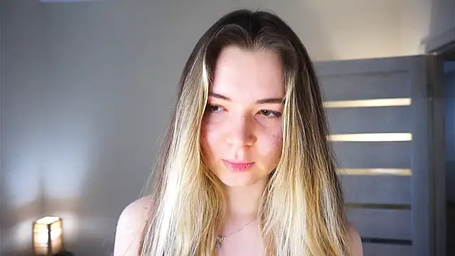 MarlinVarian's Live XXX Chat