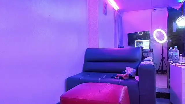 scarlett_widow_ Adlı Modelin Canlı XXX Sohbeti