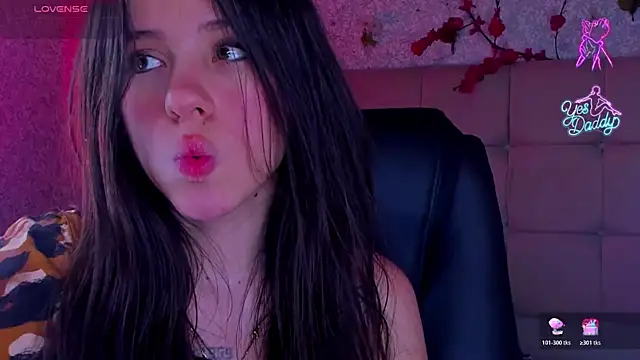 Онлайн чат XXX Kitty_Rose_CS