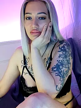 Chat XXX en directo de Gina-Lumara