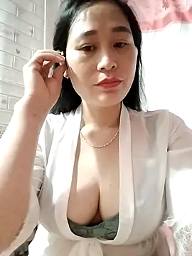 Chat +18 de NgocLinh_69 ao vivo