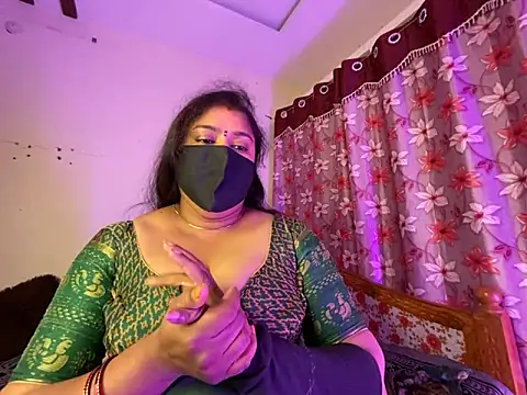 LouleyRanii 라이브 XXX 채팅