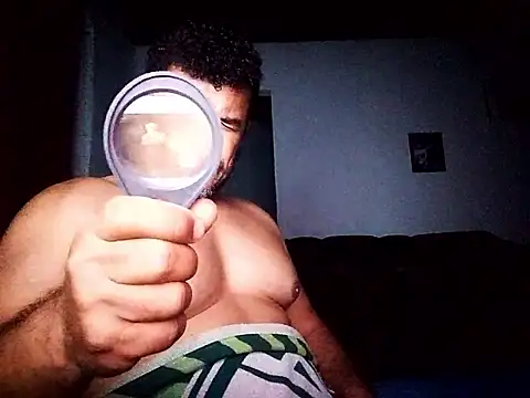 tarra122 élő XXX-chatje