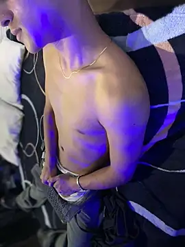 Boyxcock7 Adlı Modelin Web Kamerası Şovu