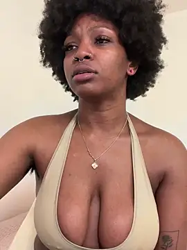 Chatroom XXX en direct de mochamimi