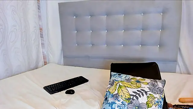 nymphomanya Chat XXX live