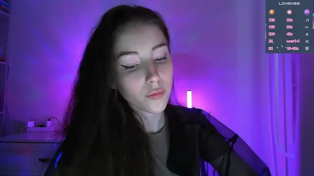 eskatmi's Live XXX Chat