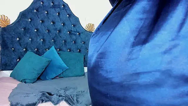 _mia_milf_'s Live XXX Chat