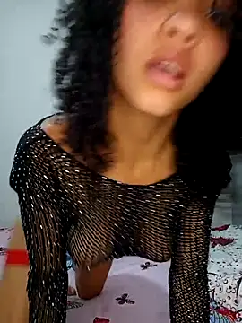 XXX chat uživo modela CurlyBitch