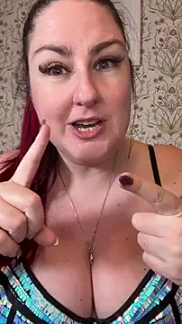 Chat +18 de Lacey-BBW ao vivo