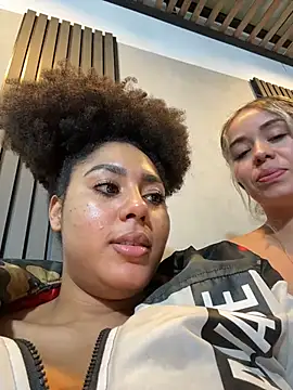 Chat XXX ao vivo de kendall_coxx