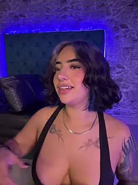 Scarlett-LS ওয়েবক্যাম শো