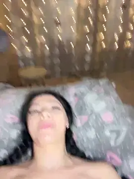 Layana_Ro Show Webcam