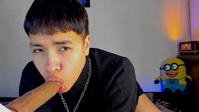 Lee_Colee: διαδικτυακό σόου στην κάμερα