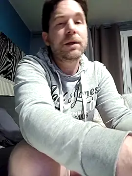 tom_sauwer live XXX chat