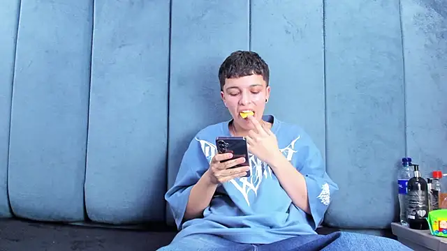 Megan_Thompson_: απευθείας συνομιλία ΧΧΧ