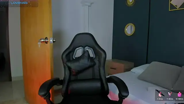 lia_sexx19 Adlı Modelin Canlı XXX Sohbeti