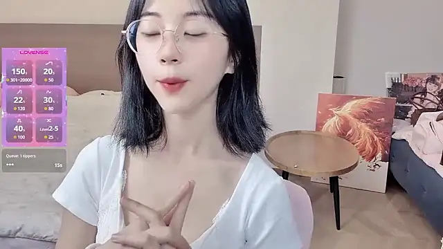 -ruoruo-'s Live XXX Chat