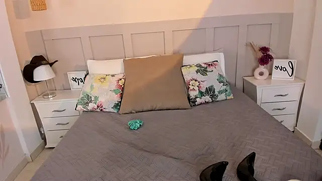 دردشة MartinaGuzmann الجنسية المباشرة